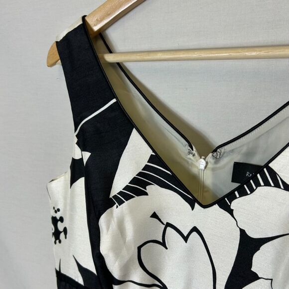R&M Richards Ivory Black Floral V-Neck Sleeveless Fit & Flare Cocktail Dress 8 - Picture 3 of 16